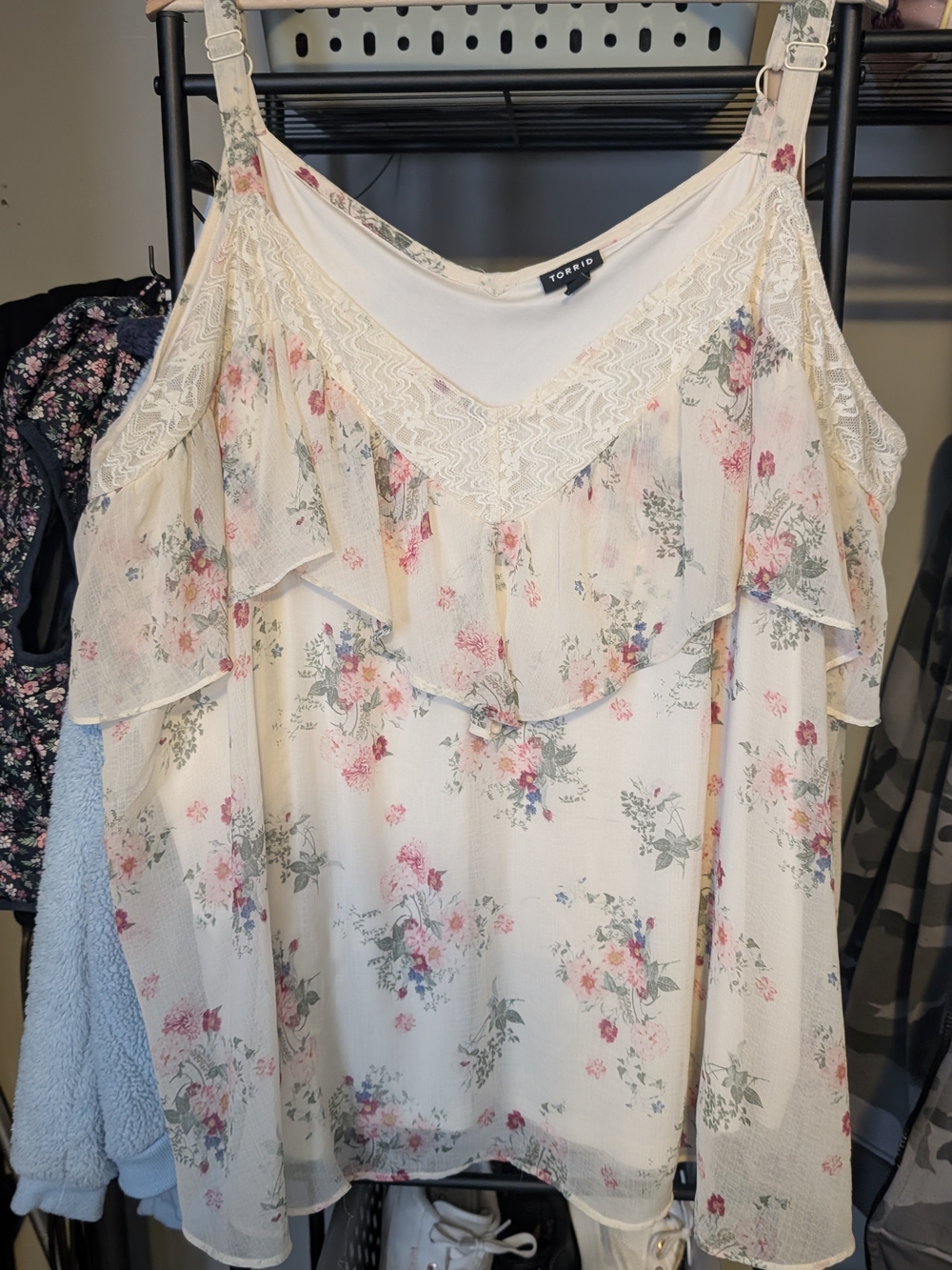torrid Cream Floral Lace-Trim Ruffle Camisole